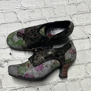 L’artiste Spring Step Lace Up Bootie